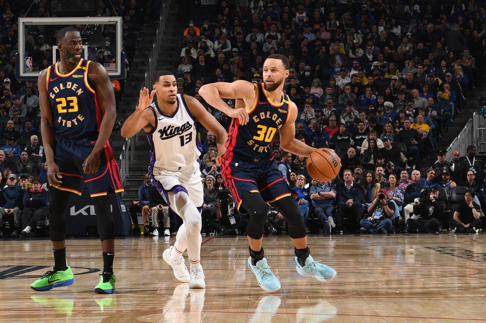 而队长张伟 而队长张伟